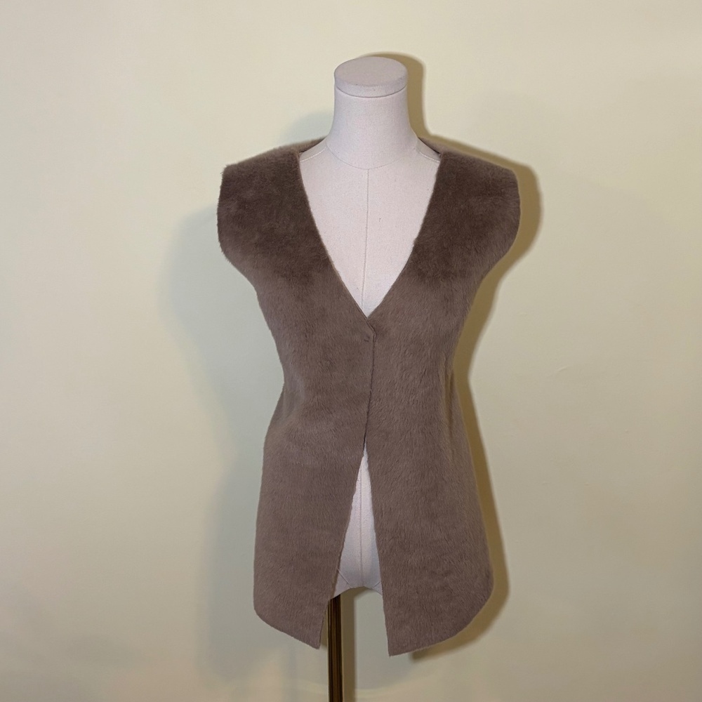 MoriMori Women's Korean Luxury Faux Fur Tan Vest SZ L